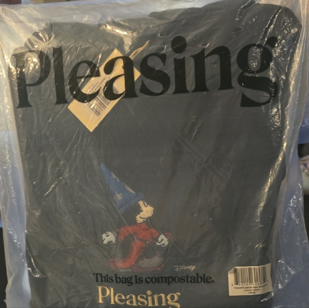 Pleasing x Disney Men’s Navy Sorcerer Mickey Hoodie